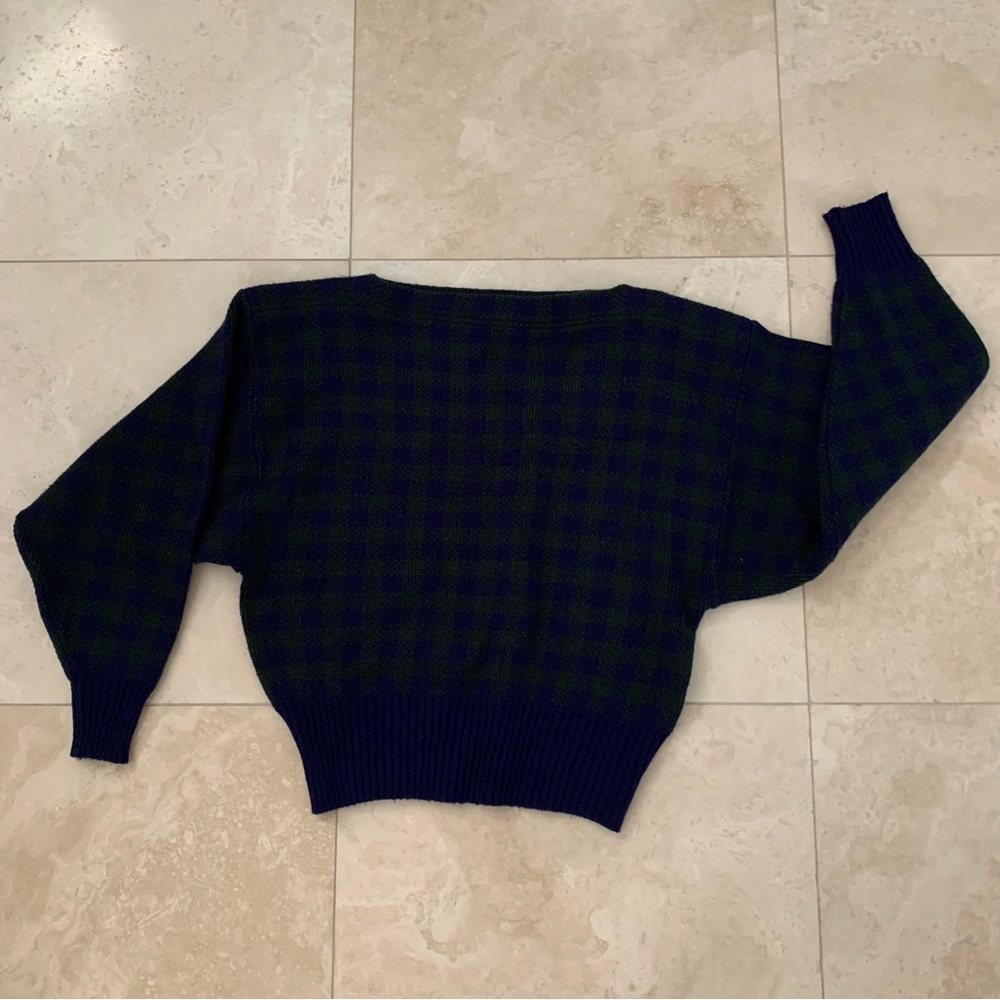 Women’s sweater